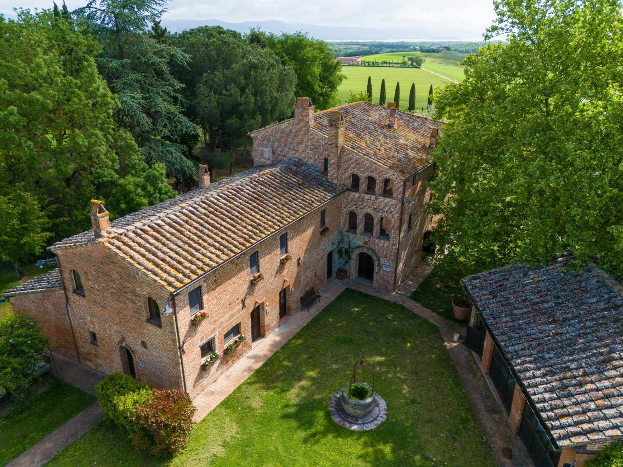 Equo Suites Petrignano Del Lago Zewnętrze zdjęcie